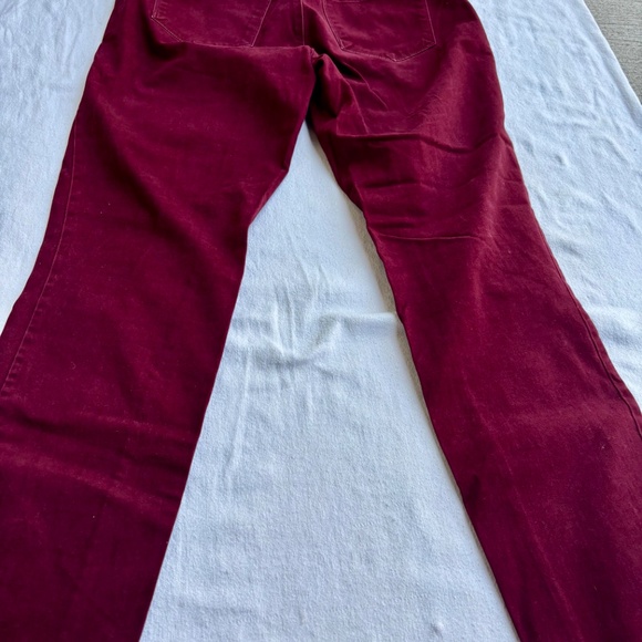 Ann Taylor Maroon Curvy Skinny Velvet Jeans - Picture 3 of 11